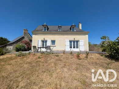 Maison traditionnelle à Saint-Nicolas-de-Bourgueil (37140)