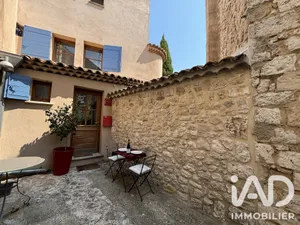 Maison de village à Ventabren (13122)