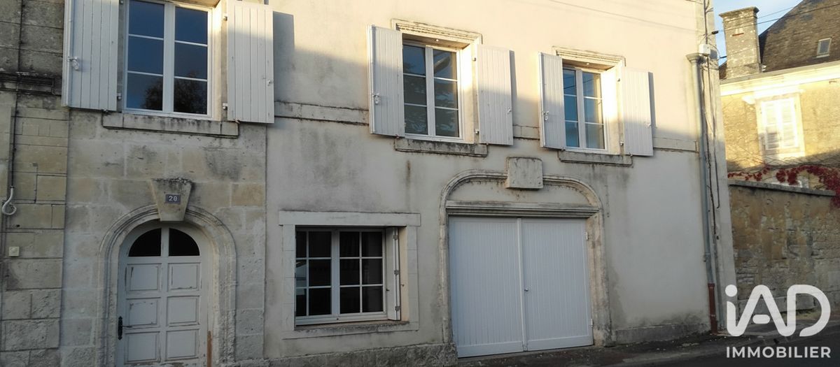 maison à Saint-Jean-d'Angély
