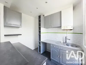 Apartment in Cachan (94230)