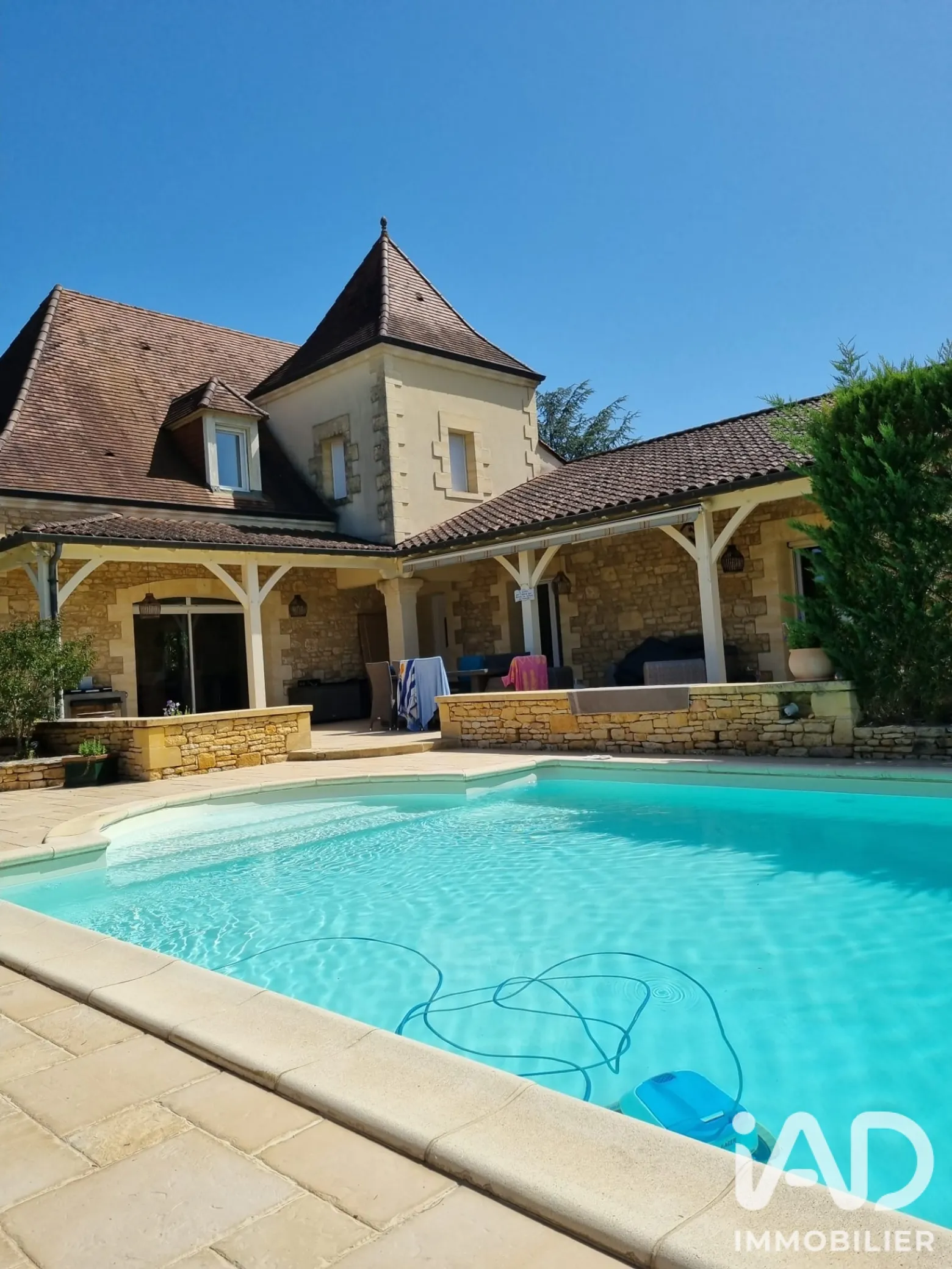 Vente maison à Carsac-Aillac (24200) : maison traditionnelle 9 pièces 276 m² - 2070310 — 2
