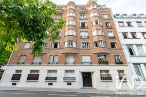 Apartment in Paris (75013)