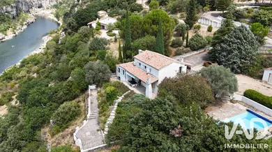 Maison d'architecte à Saint-Martin-d'Ardèche (07700)