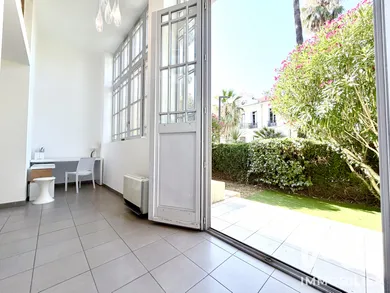 Appartement à Hyères (83400)
