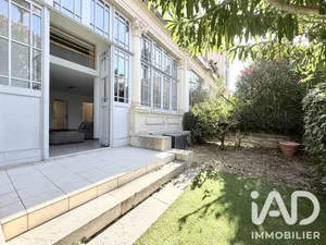 Appartement à Hyères (83400)