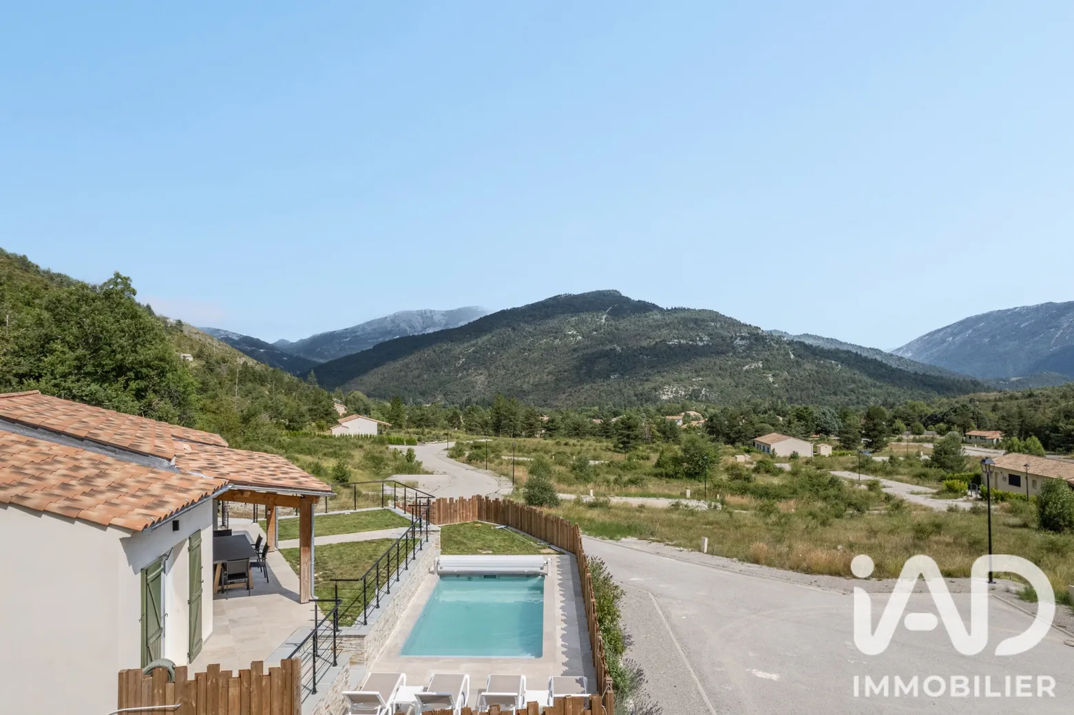 Vente maison à Castellane (04120) : maison d'architecte 5 pièces 94 m² - 2061179 — 2