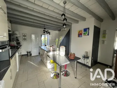 Maison de village à La Chapelle-Saint-Ursin (18570)