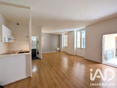 Apartment in Bordeaux (33000)