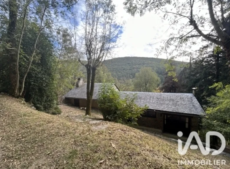 Maison 5 pièces 221 m² · à Lacaze · 221 m² · 260 000 €