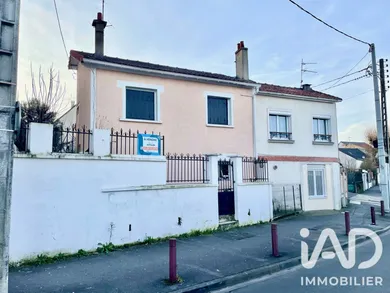 Maison à Villeneuve-le-Roi (94290)