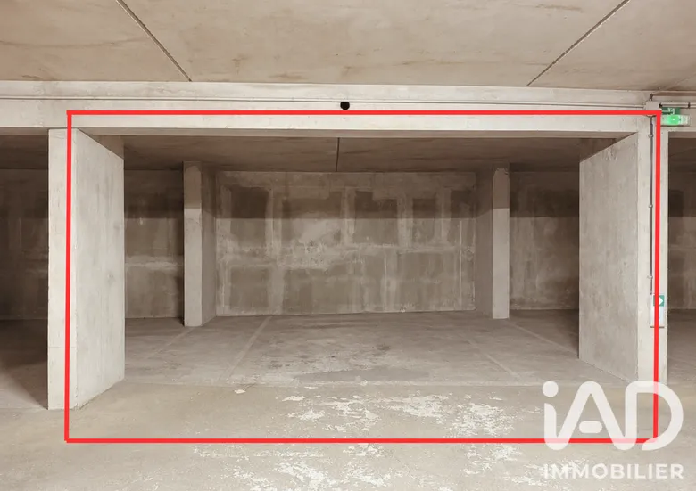 Parking 22 m² · à Paris · 22 m² · 21 900 €