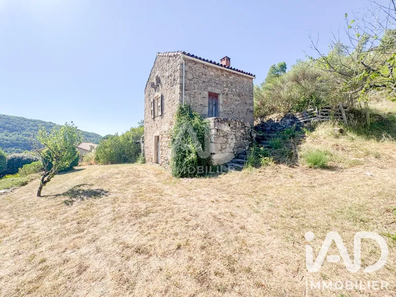 Terrain à Saint-Affrique (12400) · 140 000 €