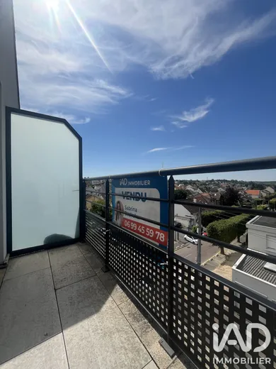 Apartment in Morangis (91420)