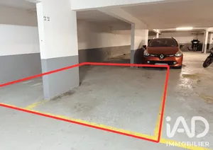 Parking à Paris (75020)