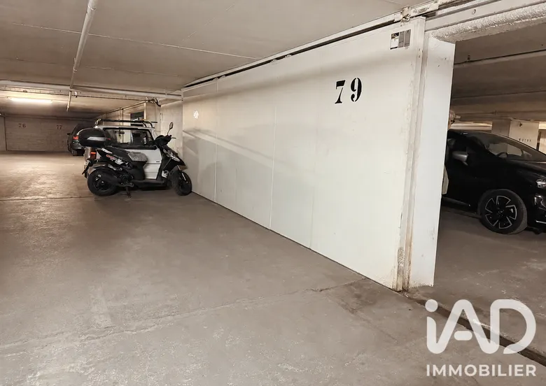 Parking 10 m² · à Paris · 10 m² · 20 000 €