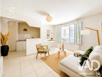 Apartment in Toulon (83000)