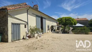 Maison de village à Blanzay (86400)