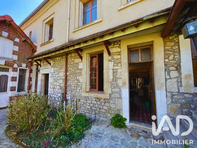 Maison à Entrains-sur-Nohain (58410)