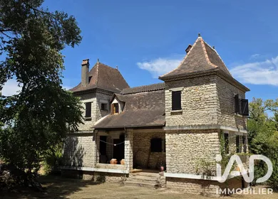 Maison de campagne à Loubressac (46130)