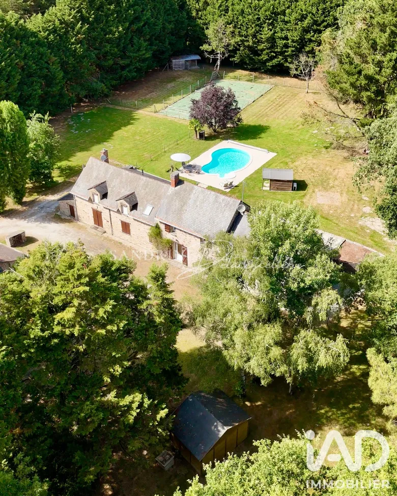Maison 12 pièces 293 m² · à Héric · 293 m² · 580 000 €