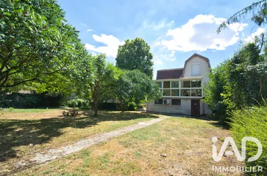 Detached house in Châlons-en-Champagne (51000)