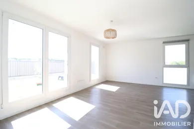 Appartement à Roissy-en-Brie (77680)