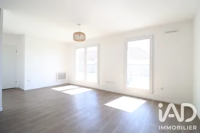 Appartement à Roissy-en-Brie (77680)