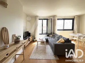 Apartment in Puteaux (92800)