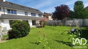 Maison à Villeneuve-le-Roi (94290)