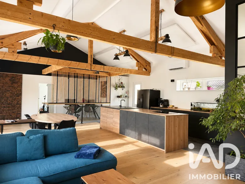 Appartement 5 pièces 132 m² · à Grézieu-la-Varenne · 132 m² · 345 000 €