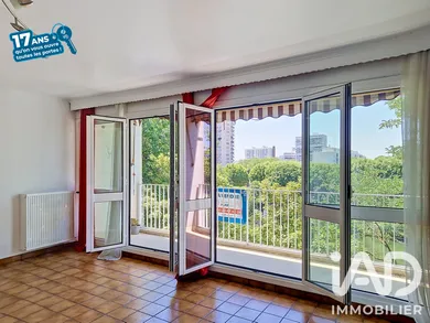Apartment in L'Île-Saint-Denis (93450)