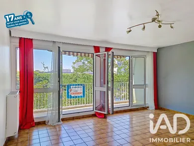 Apartment in L'Île-Saint-Denis (93450)