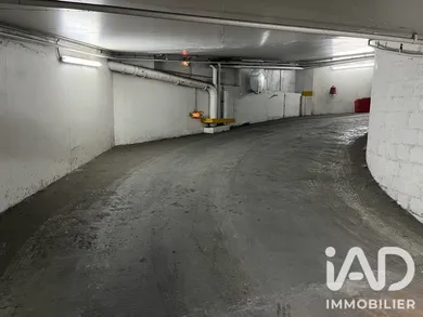 Parking à Paris (75006)