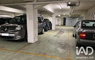 Parking in Montrouge (92120)
