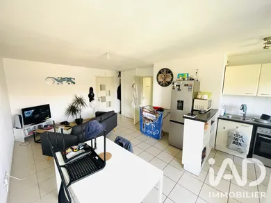Appartement à L'Isle-sur-la-Sorgue (84804)