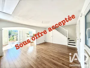 House in La Mole (83310)