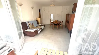 Apartment in Villeneuve-le-Roi (94290)