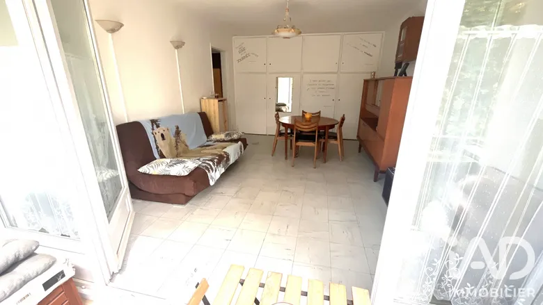 Appartement 3 pièces 63 m² · à Villeneuve-le-Roi · 63 m² · 186 000 €