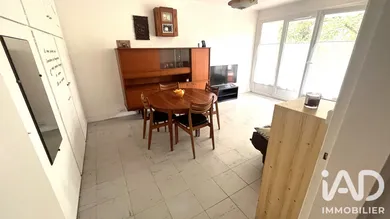 Apartment in Villeneuve-le-Roi (94290)