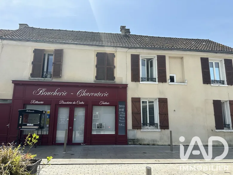 Immeuble 175 m² · à Osny · 175,3 m² · 685 000 €