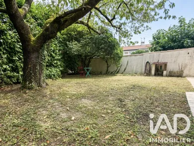 Townhouse in Montélimar (26200)