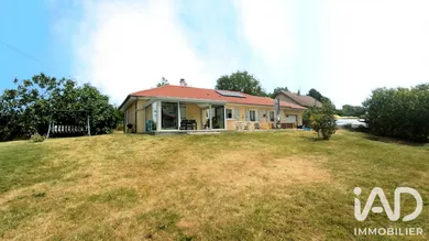 Maison traditionnelle à Les Avenières Veyrins-Thuellin (38630)