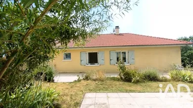 Maison traditionnelle à Les Avenières Veyrins-Thuellin (38630)