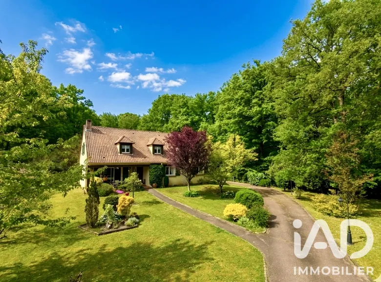 Maison 9 pièces 203 m² · à Saint-Hilaire-les-Andrésis · 203 m² · 315 000 €