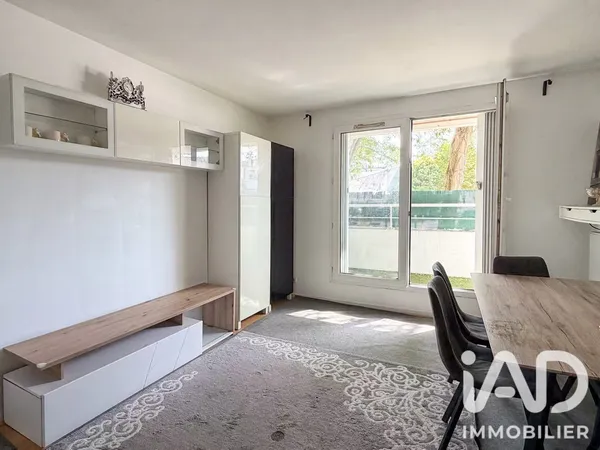 Appartement à Noisy-le-Grand (93160) photo 2