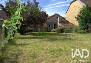 Maison de campagne à Chauffourt (52140)