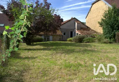 Maison de campagne à Chauffourt (52140)
