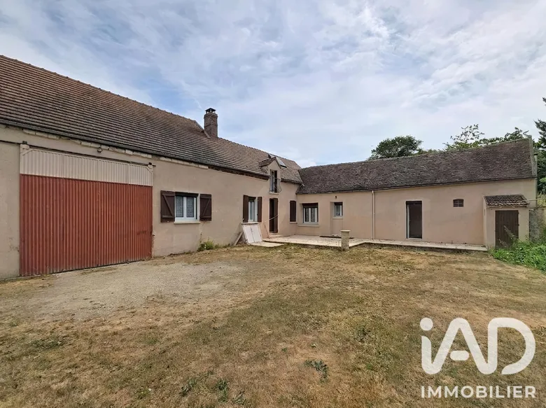 Maison 5 pièces 140 m² · à Plessis-Saint-Jean · 140 m² · 159 000 €