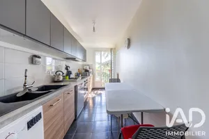 Apartment in Chevilly-Larue (94550)