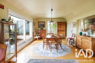 Duplex à Suresnes (92150)